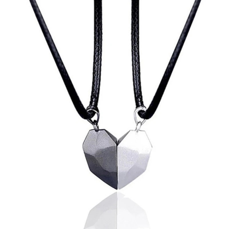 Elegant Magnetic Heart Pendant Necklace – Trendy Couple’s Jewelry for Men & Women(2 Pcs)